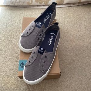 Sperry Top-Sider Lounge Wharf Smoked Pearl, Size 7.5💙